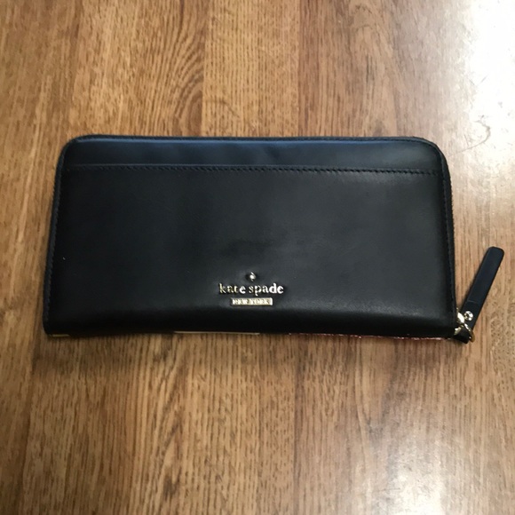 Kate Spade Miss Piggy Lacey Wallet - Picture 4 of 9